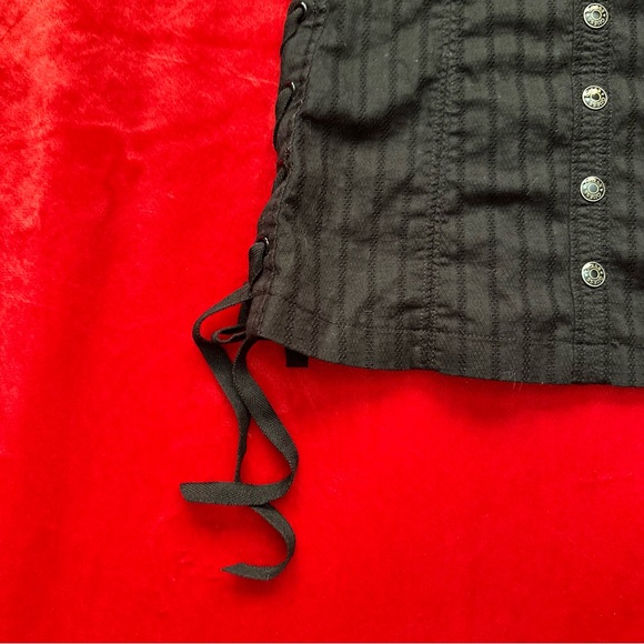 Early 2000s Elegant Gothic Black Button Up Corset Top - Picture 4 of 8